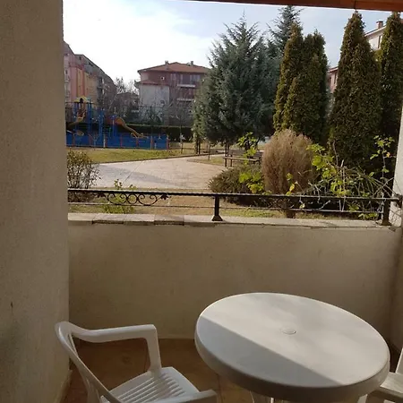 Apolon شقة
